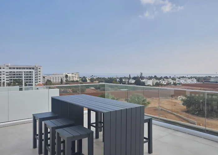 Aqua Pearl Aq11 Im Zentrum By Interhome * Protaras