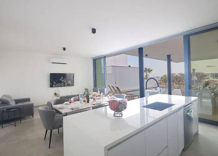 Aqua Pearl Aq11 Im Zentrum By Interhome Case de vacanță